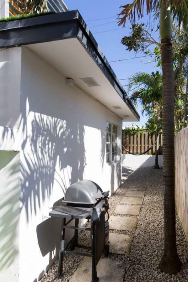 Lambert Family Beach Apartments フォート・ローダーデール エクステリア 写真