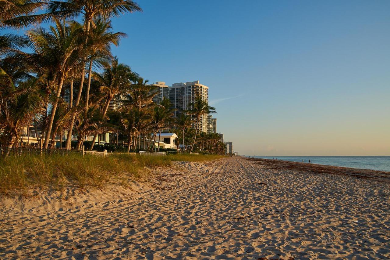 Lambert Family Beach Apartments フォート・ローダーデール エクステリア 写真