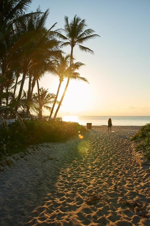 Lambert Family Beach Apartments フォート・ローダーデール エクステリア 写真
